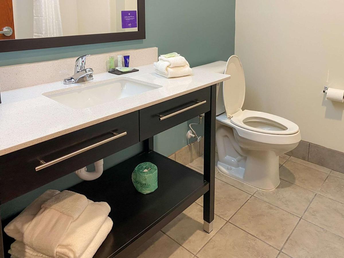 Sleep Inn Greensboro - Coliseum Area Экстерьер фото
